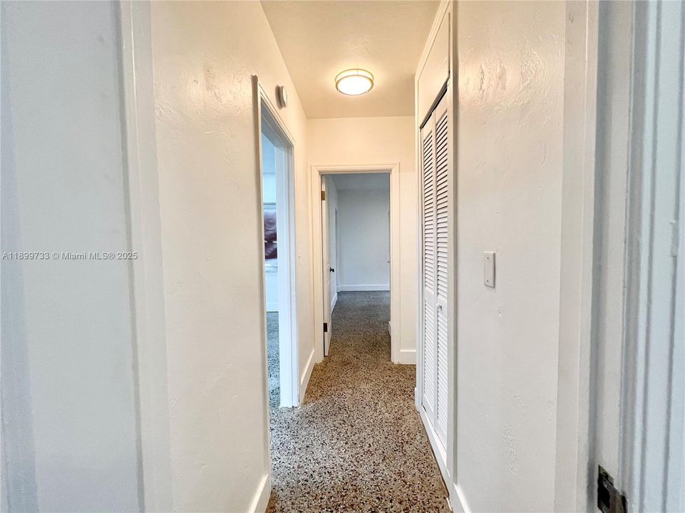 For Rent: $2,600 (2 beds, 1 baths, 1805 Square Feet)