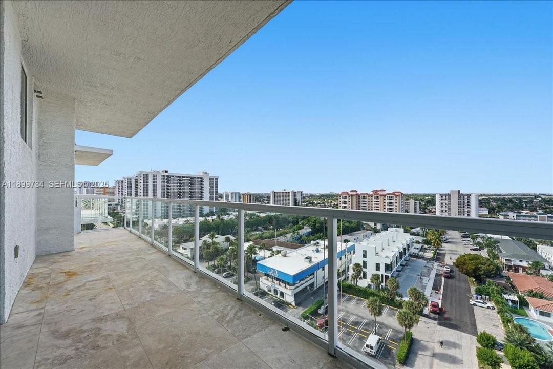 For Rent: $8,000 (3 beds, 4 baths, 2459 Square Feet)