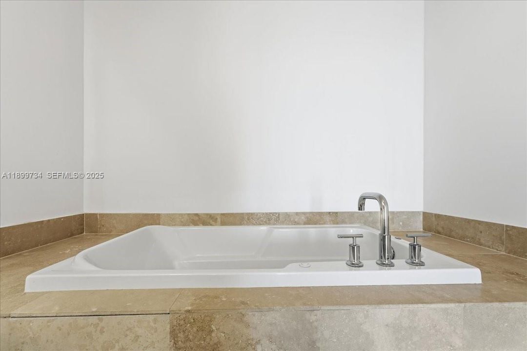 For Rent: $8,000 (3 beds, 4 baths, 2459 Square Feet)