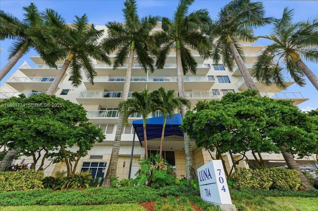 For Rent: $8,000 (3 beds, 4 baths, 2459 Square Feet)