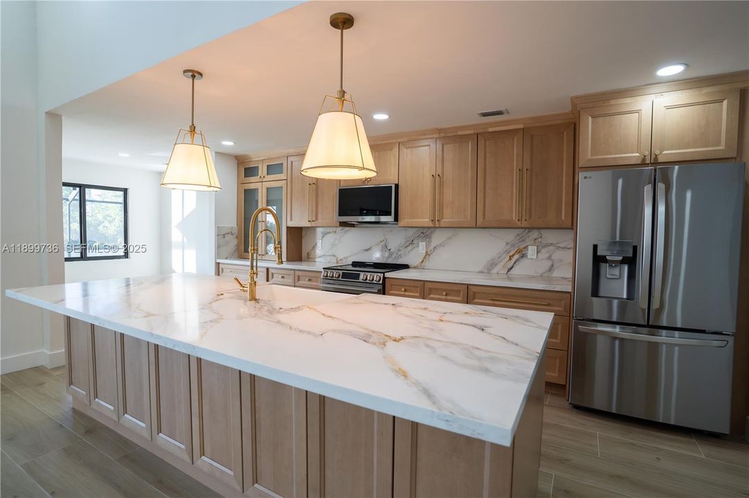 For Sale: $690,000 (3 beds, 2 baths, 2433 Square Feet)