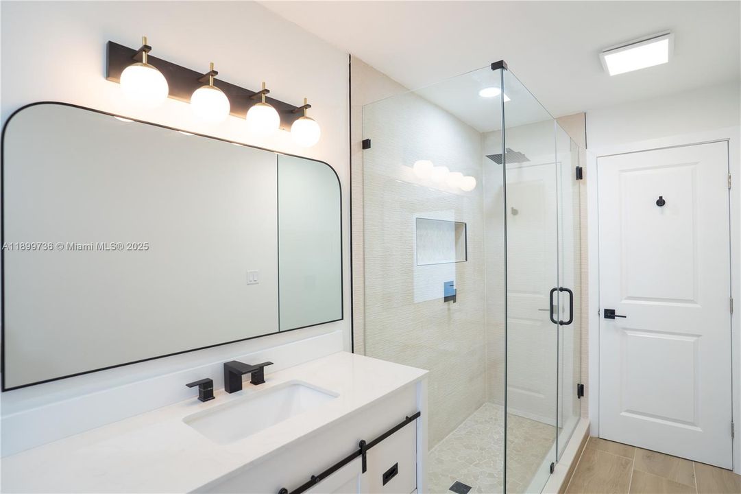 For Sale: $690,000 (3 beds, 2 baths, 2433 Square Feet)