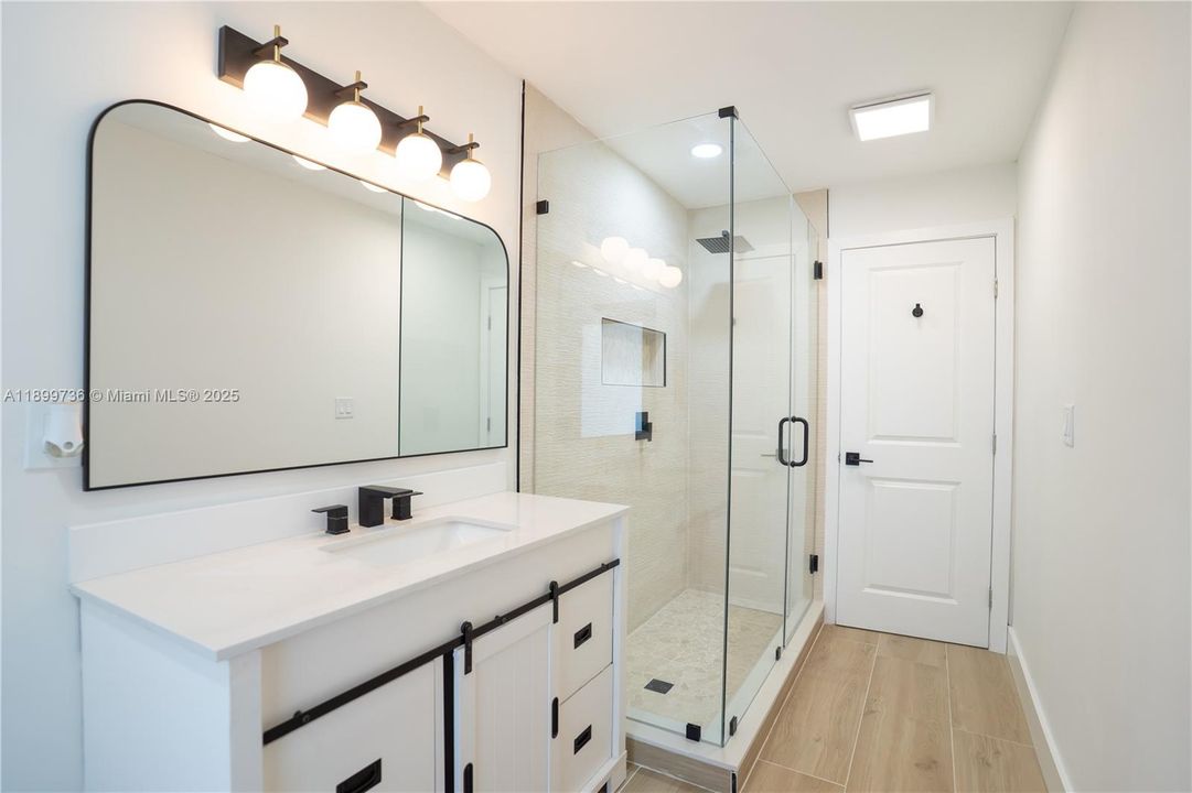 For Sale: $690,000 (3 beds, 2 baths, 2433 Square Feet)