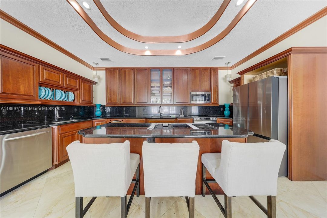 En Venta: $2,400,000 (7 camas, 7 baños, 5817 Pies cuadrados)