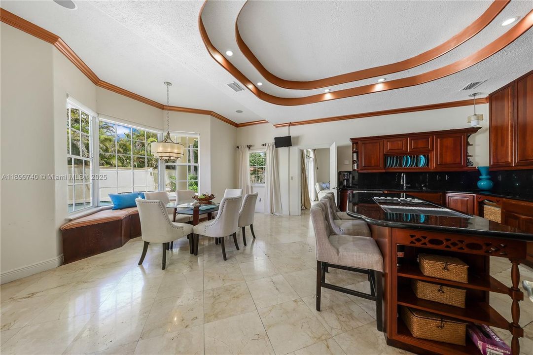 En Venta: $2,400,000 (7 camas, 7 baños, 5817 Pies cuadrados)