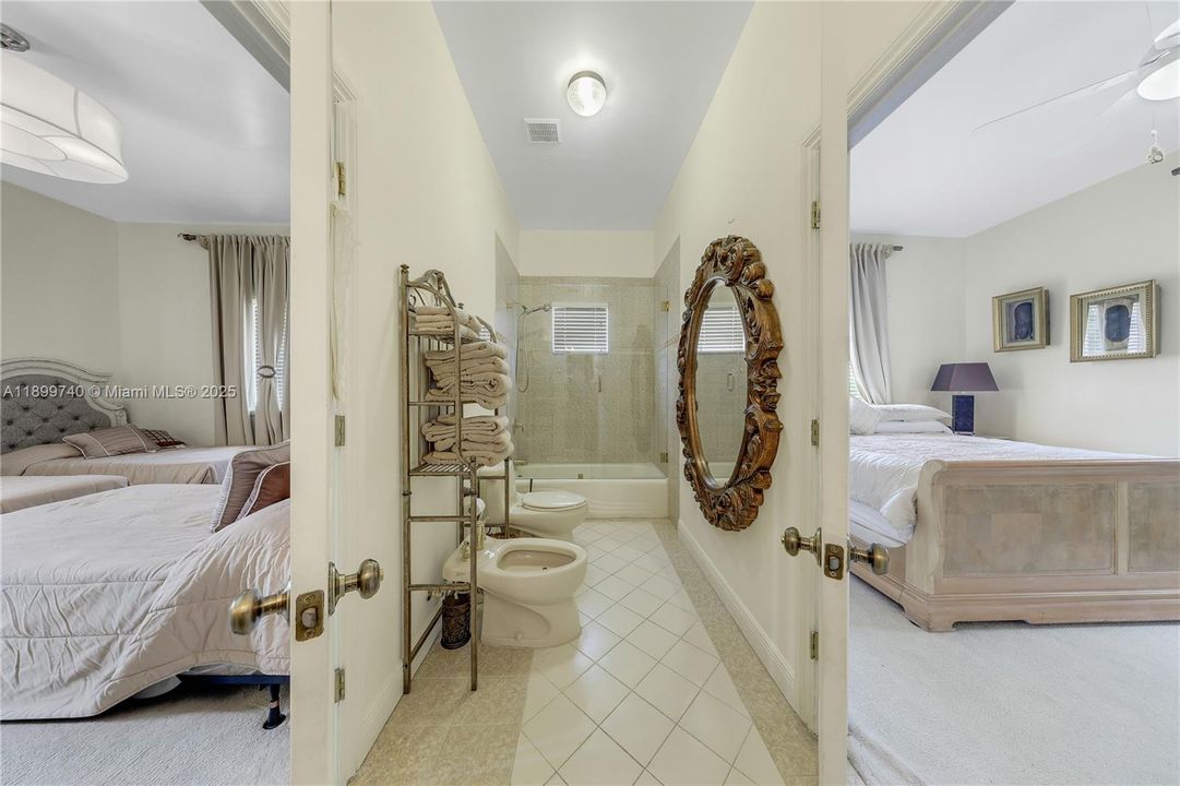 En Venta: $2,400,000 (7 camas, 7 baños, 5817 Pies cuadrados)