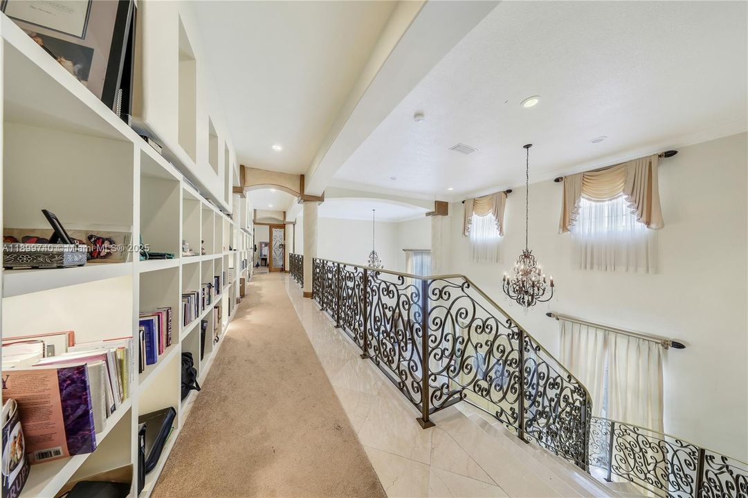 En Venta: $2,400,000 (7 camas, 7 baños, 5817 Pies cuadrados)