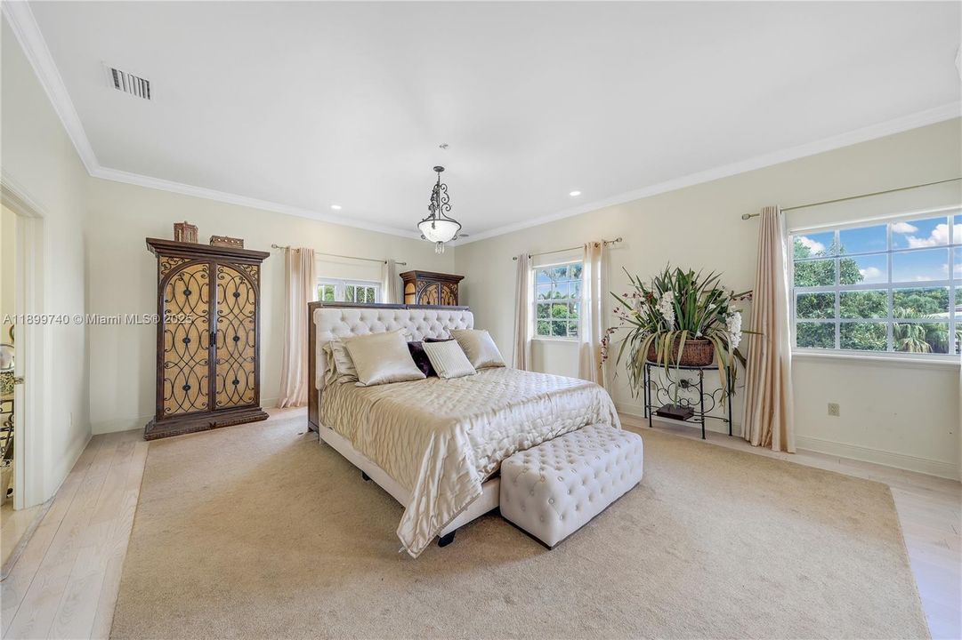 En Venta: $2,400,000 (7 camas, 7 baños, 5817 Pies cuadrados)