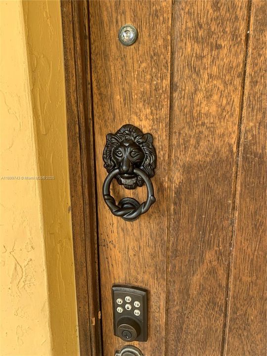 На продажу: $790,000 (4 спален, 2 ванн, 2011 Квадратных фут)