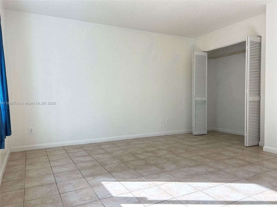 最近租的: $2,800 (3 贝兹, 2 浴室, 1310 平方英尺)