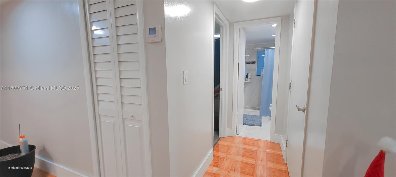 For Sale: $170,000 (2 beds, 2 baths, 1090 Square Feet)