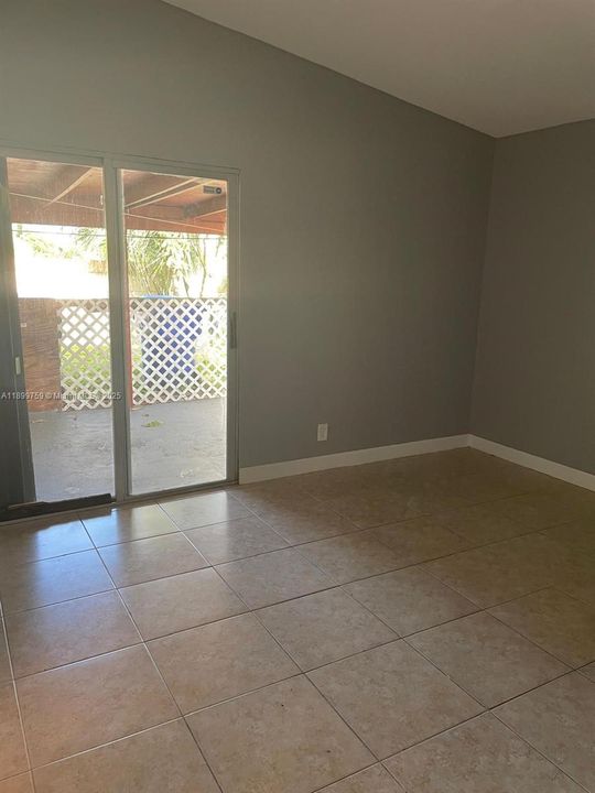 На продажу: $360,000 (3 спален, 2 ванн, 1288 Квадратных фут)