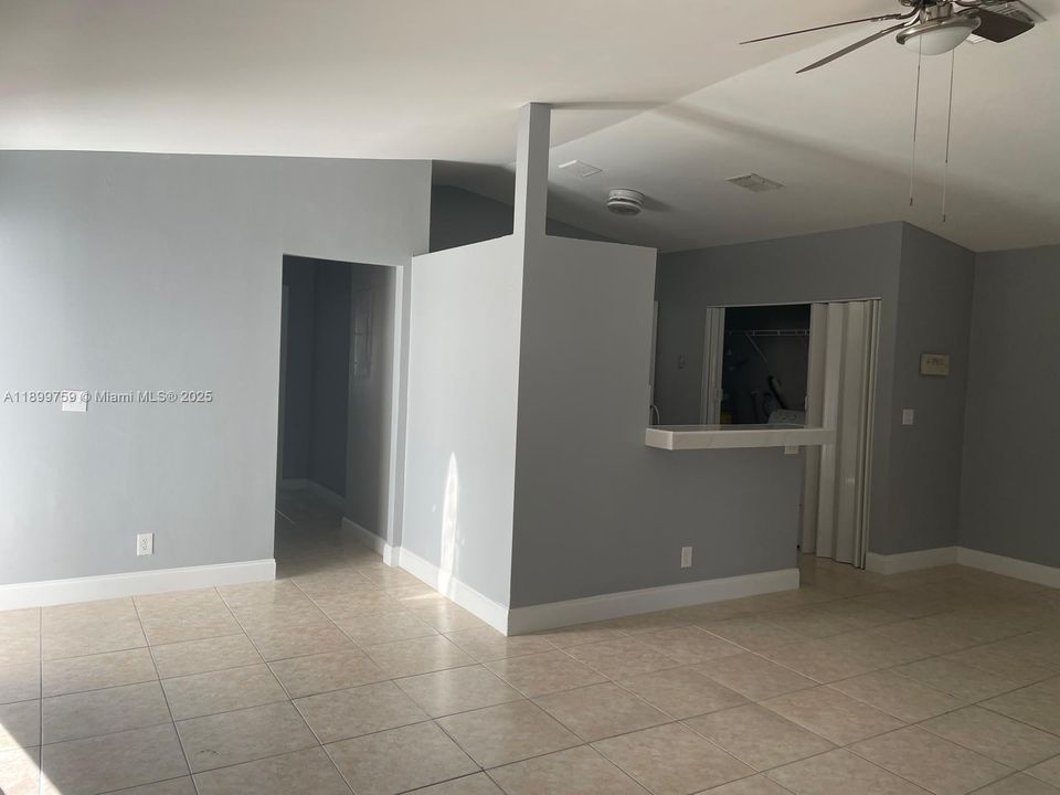 На продажу: $360,000 (3 спален, 2 ванн, 1288 Квадратных фут)