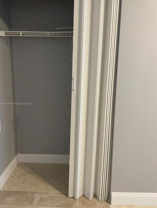 На продажу: $360,000 (3 спален, 2 ванн, 1288 Квадратных фут)