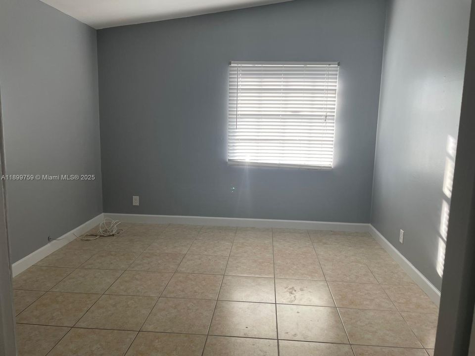 На продажу: $360,000 (3 спален, 2 ванн, 1288 Квадратных фут)