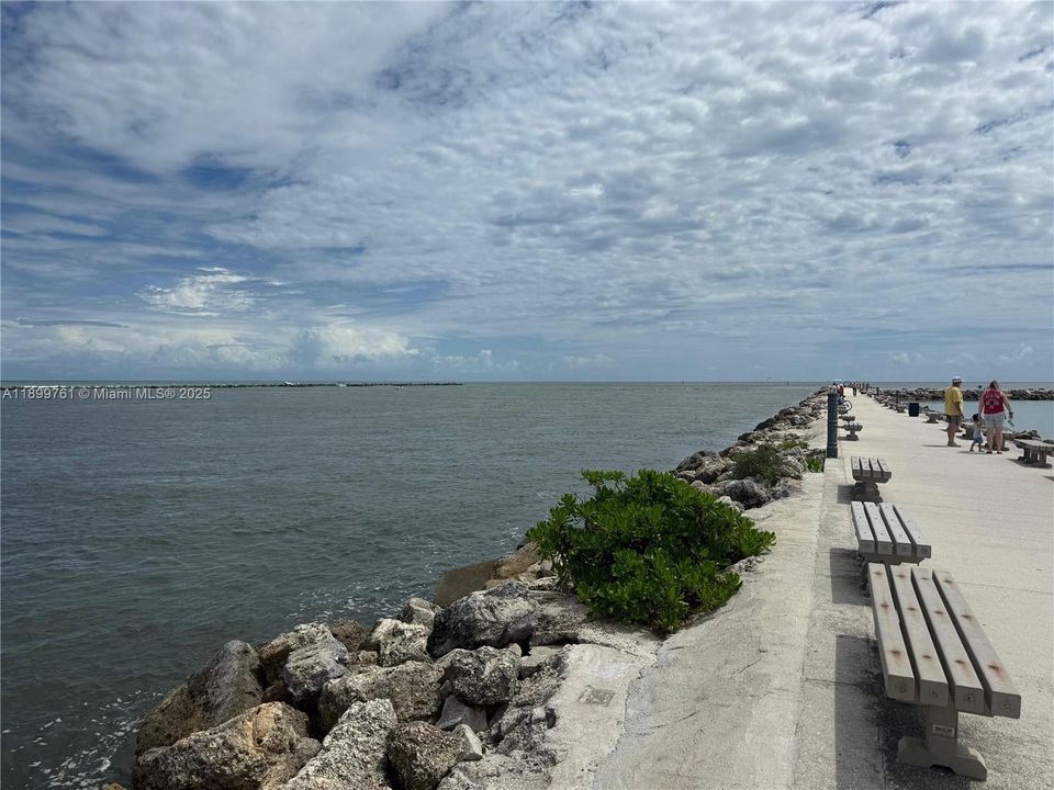 В аренду: $3,300 (2 спален, 2 ванн, 1748 Квадратных фут)