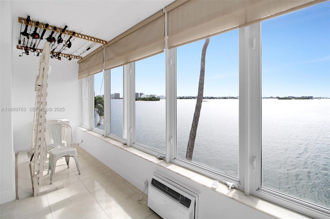 待售: $395,000 (1 贝兹, 1 浴室, 640 平方英尺)