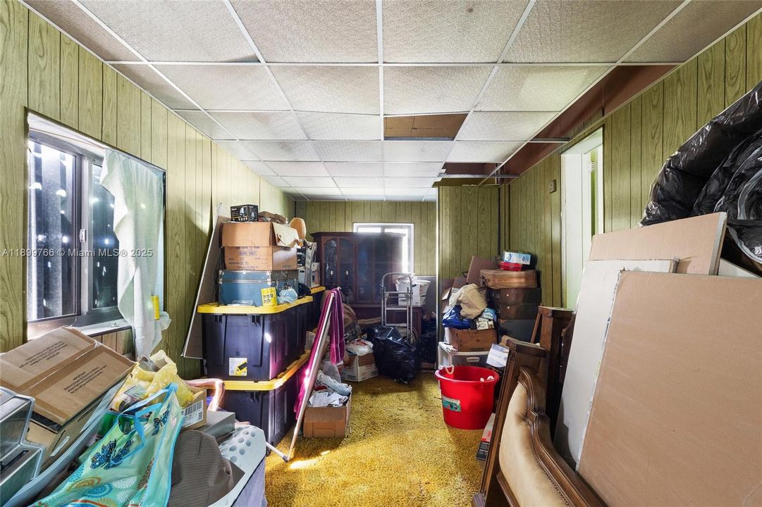 For Sale: $550,000 (2 beds, 1 baths, 1507 Square Feet)