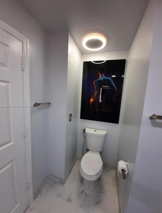 For Rent: $2,900 (3 beds, 2 baths, 1207 Square Feet)