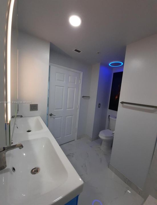 For Rent: $2,900 (3 beds, 2 baths, 1207 Square Feet)