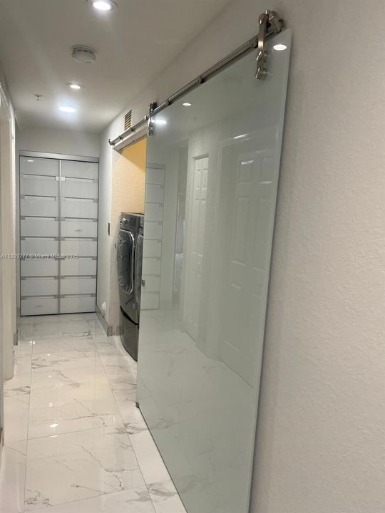 For Rent: $2,900 (3 beds, 2 baths, 1207 Square Feet)