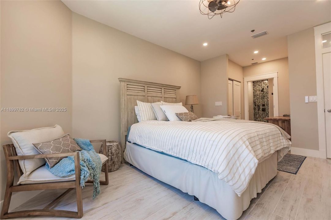 For Rent: $15,000 (4 beds, 4 baths, 3206 Square Feet)