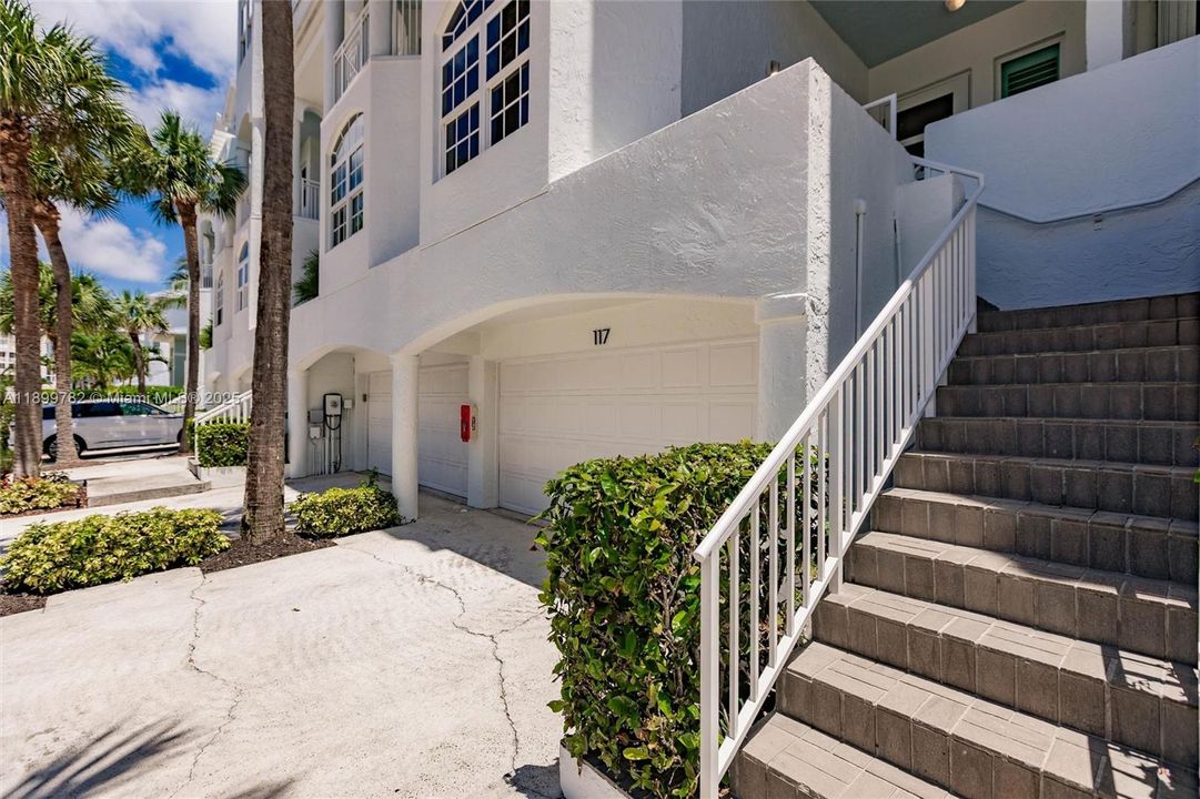 For Rent: $15,000 (4 beds, 4 baths, 3206 Square Feet)