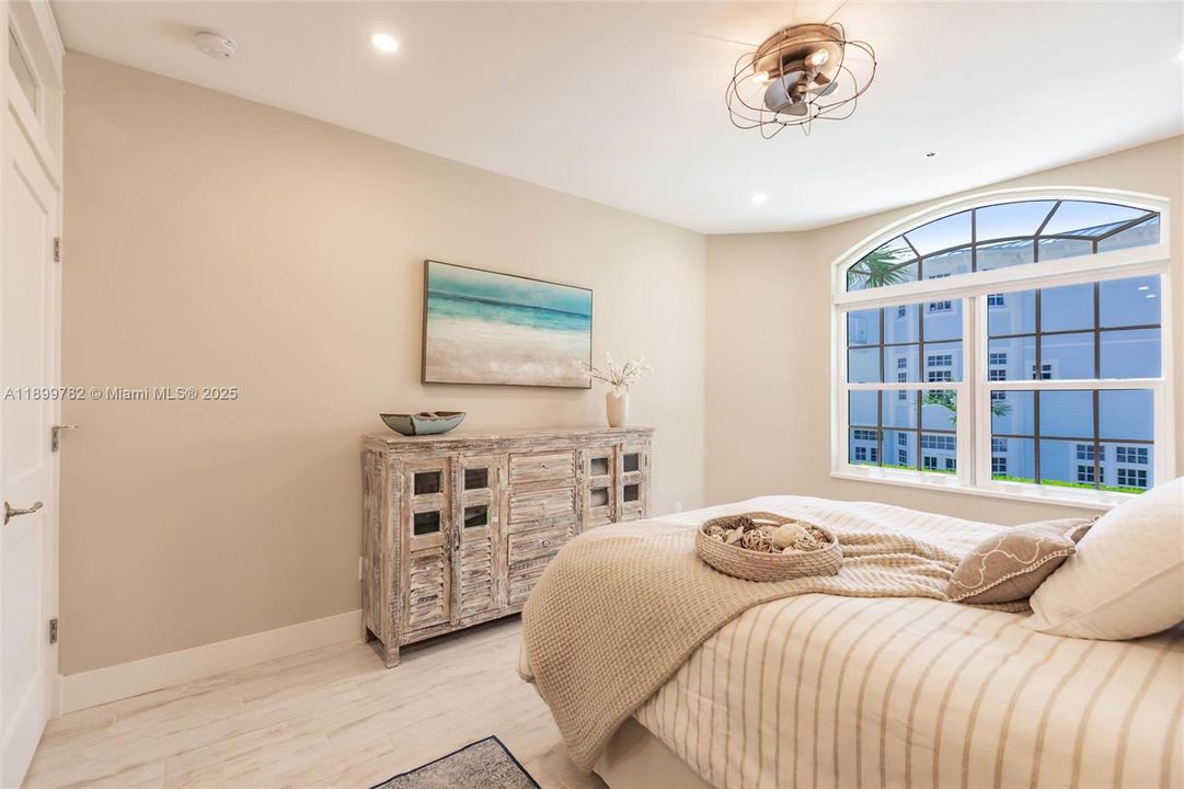 For Rent: $15,000 (4 beds, 4 baths, 3206 Square Feet)