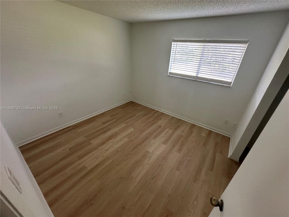 Recently Rented: $2,050 (2 beds, 2 baths, 1020 Square Feet)