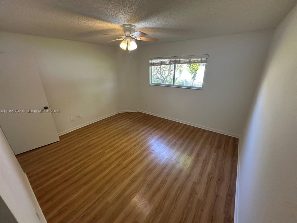 Recently Rented: $2,050 (2 beds, 2 baths, 1020 Square Feet)