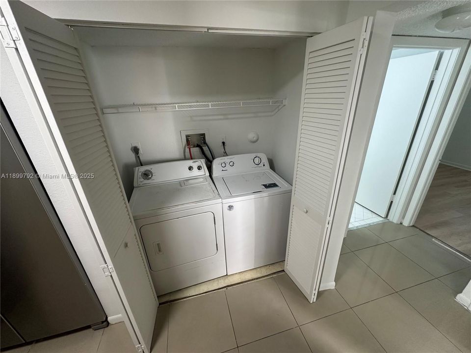 Recently Rented: $2,050 (2 beds, 2 baths, 1020 Square Feet)