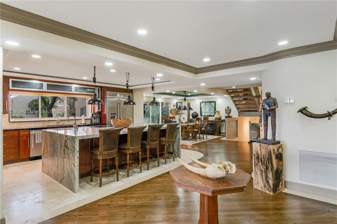 Active With Contract: $2,250,000 (4 beds, 4 baths, 3865 Square Feet)