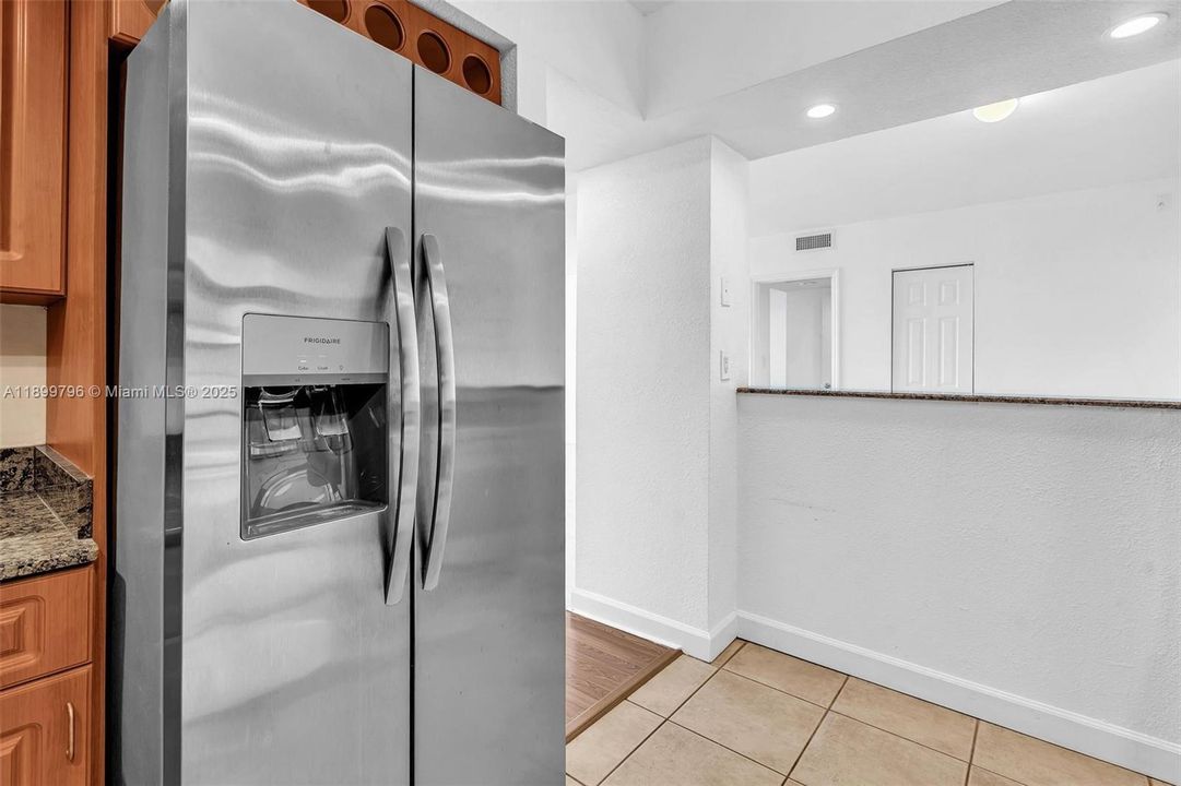 Recientemente alquilado: $3,800 (2 camas, 2 baños, 1190 Pies cuadrados)