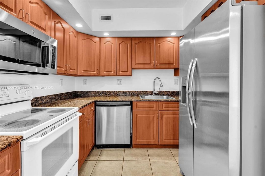 Recientemente alquilado: $3,800 (2 camas, 2 baños, 1190 Pies cuadrados)