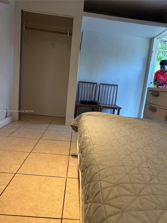 Recently Rented: $1,100 (0 beds, 1 baths, 1366 Square Feet)