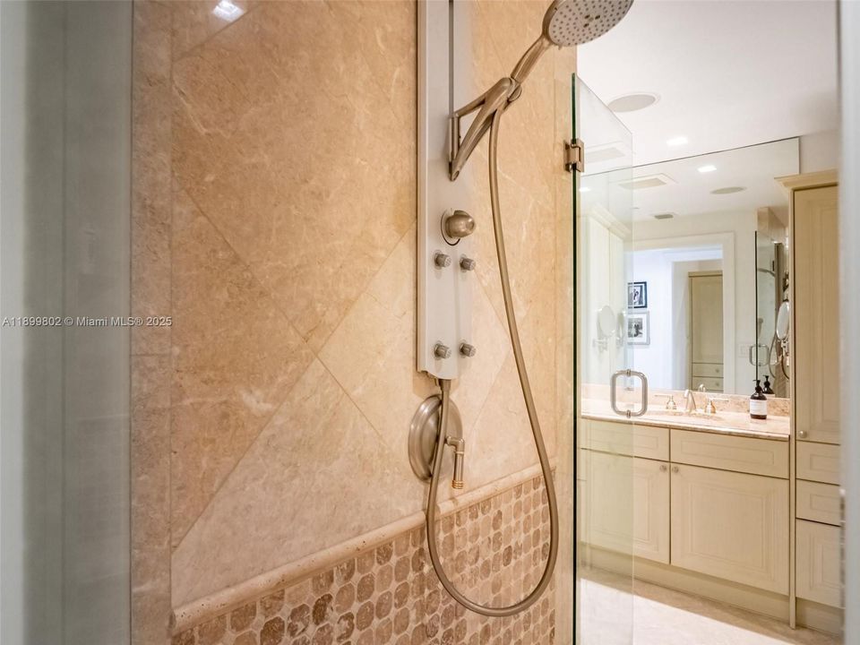 待售: $3,399,000 (3 贝兹, 3 浴室, 3299 平方英尺)