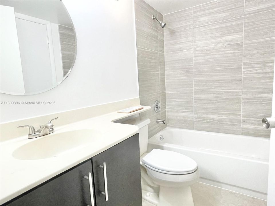 Recently Rented: $2,450 (2 beds, 2 baths, 1224 Square Feet)