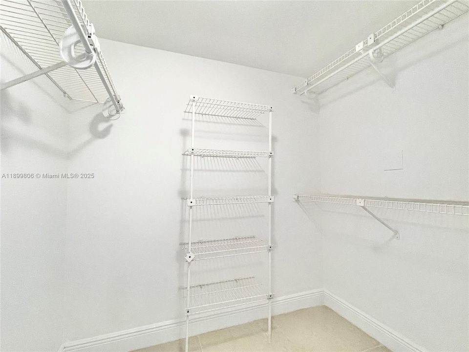 Recently Rented: $2,450 (2 beds, 2 baths, 1224 Square Feet)