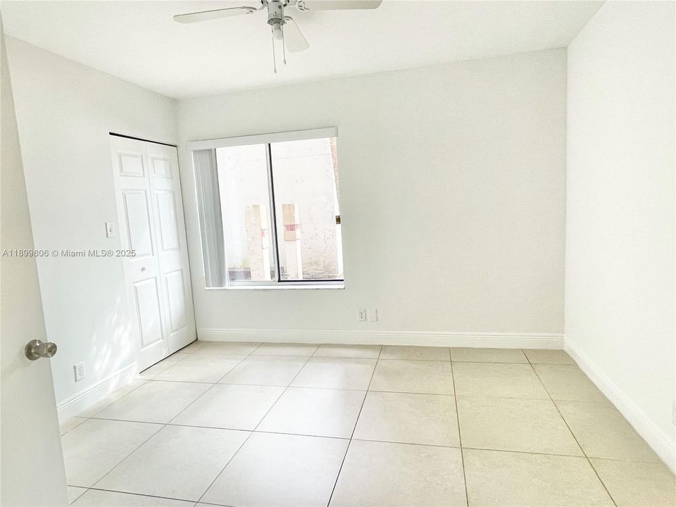 Recently Rented: $2,450 (2 beds, 2 baths, 1224 Square Feet)