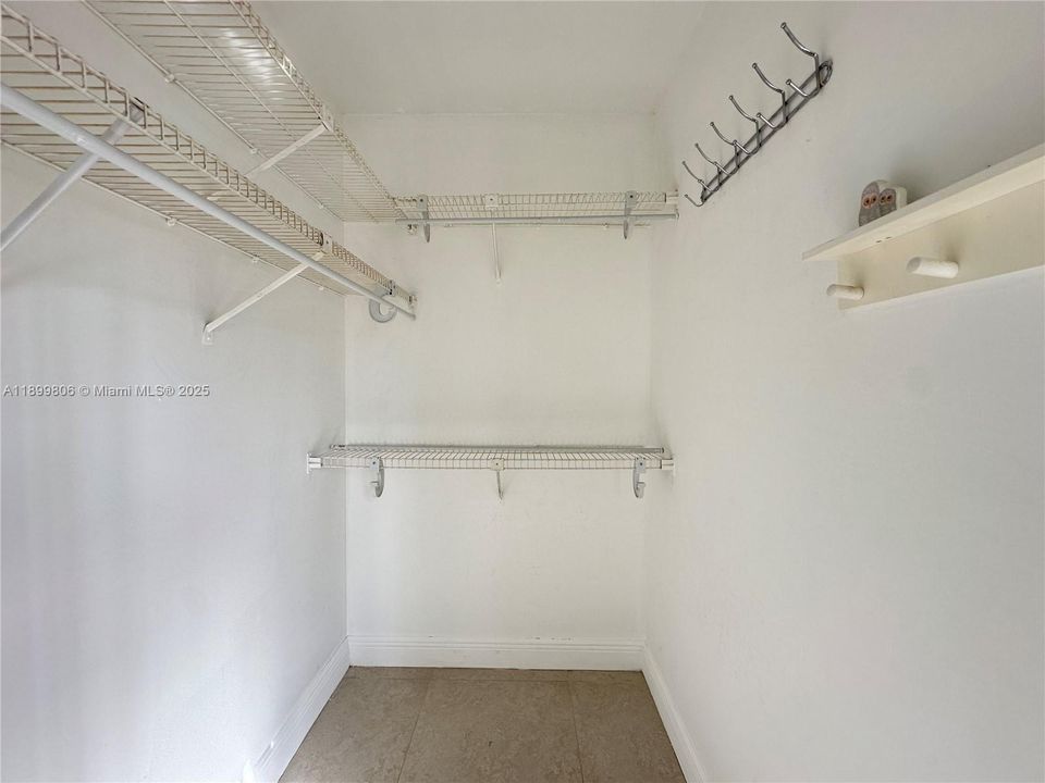 Recently Rented: $2,450 (2 beds, 2 baths, 1224 Square Feet)