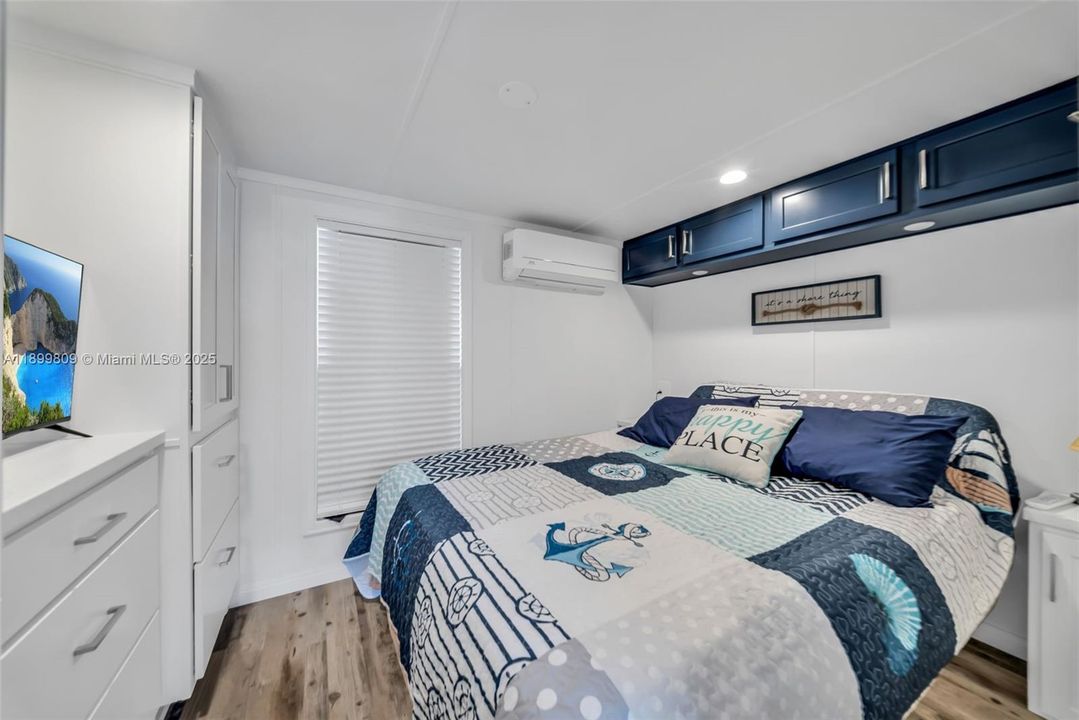 待售: $915,000 (3 贝兹, 1 浴室, 0 平方英尺)