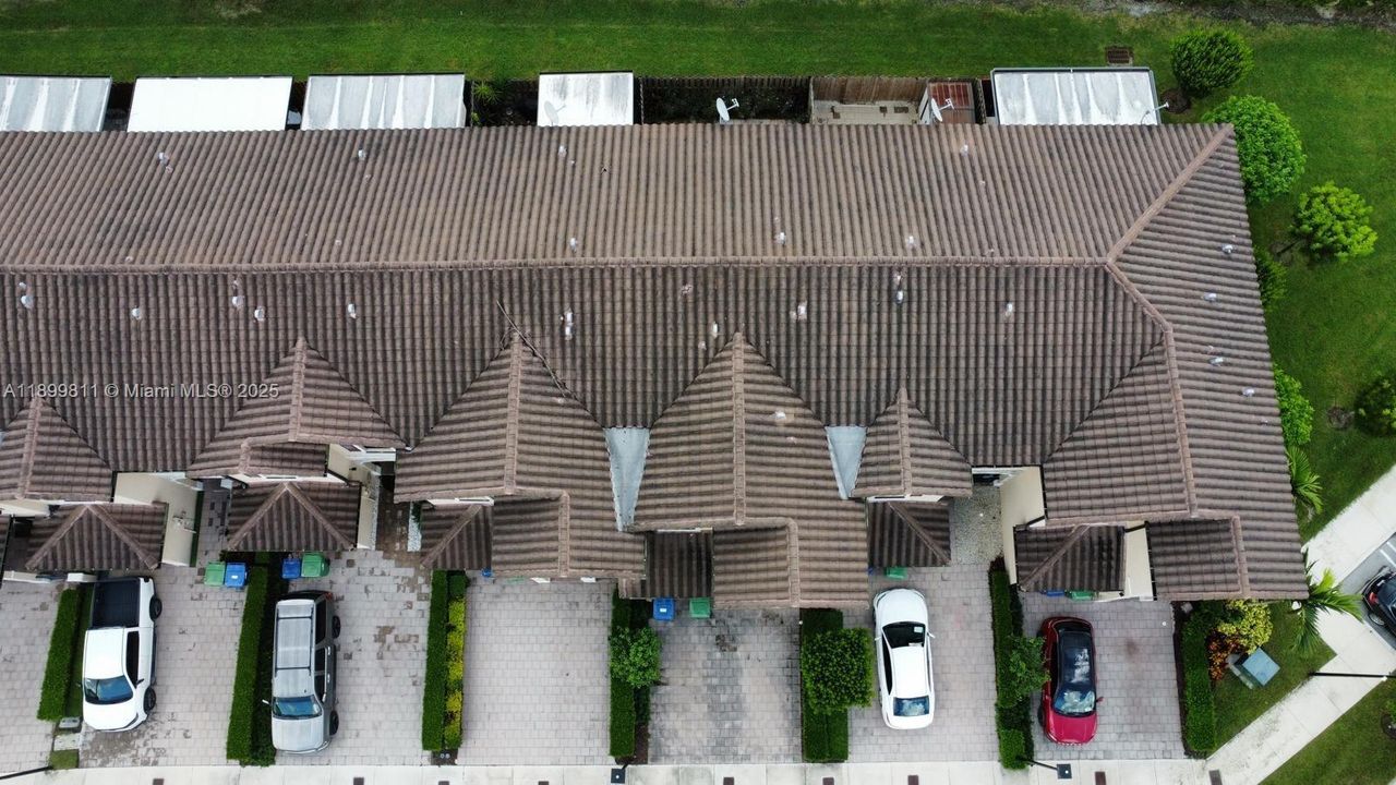 For Sale: $475,000 (4 beds, 2 baths, 1887 Square Feet)