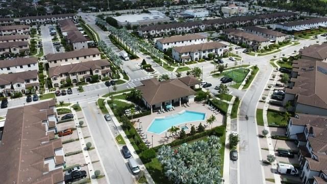 For Sale: $475,000 (4 beds, 2 baths, 1887 Square Feet)