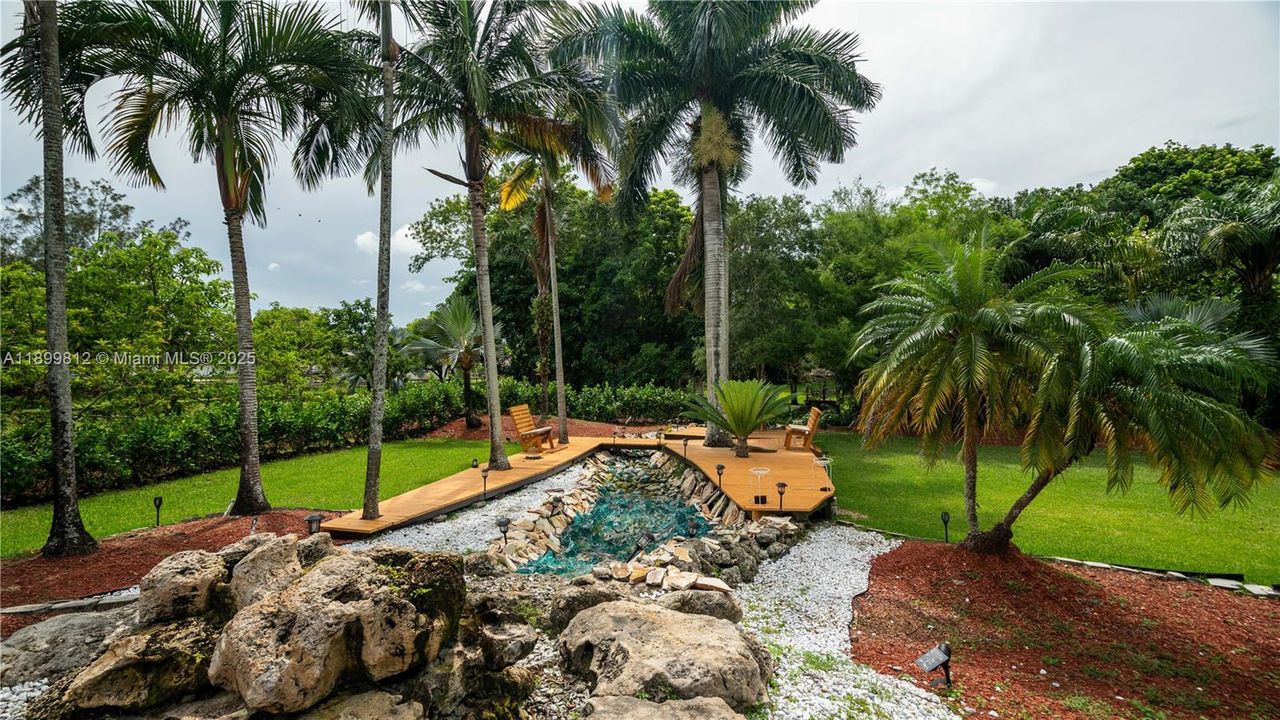 В аренду: $13,995 (7 спален, 5 ванн, 3768 Квадратных фут)