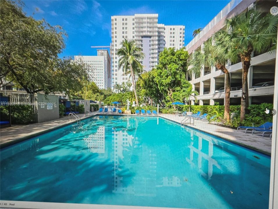 Recently Rented: $2,300 (1 beds, 1 baths, 593 Square Feet)