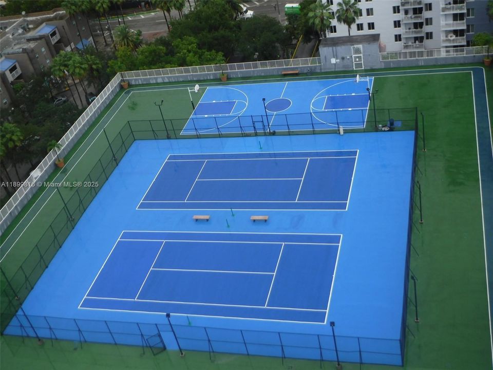 Recently Rented: $2,300 (1 beds, 1 baths, 593 Square Feet)