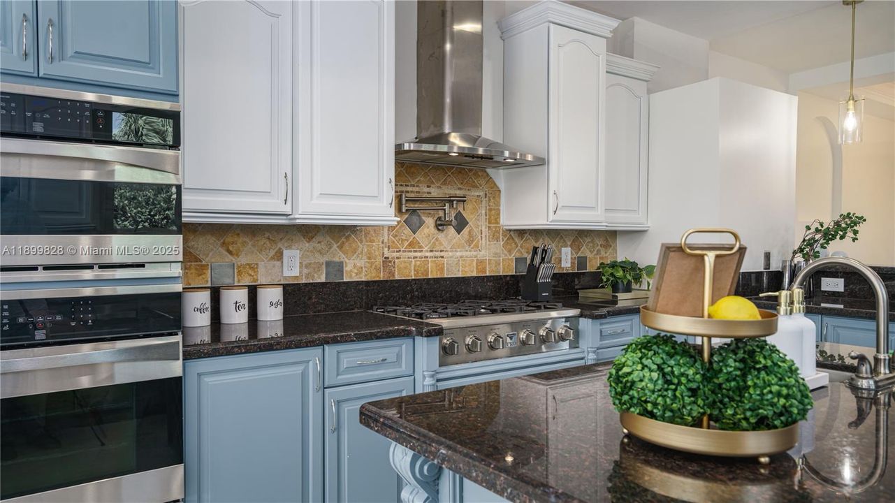 For Sale: $2,349,000 (9 beds, 5 baths, 4939 Square Feet)