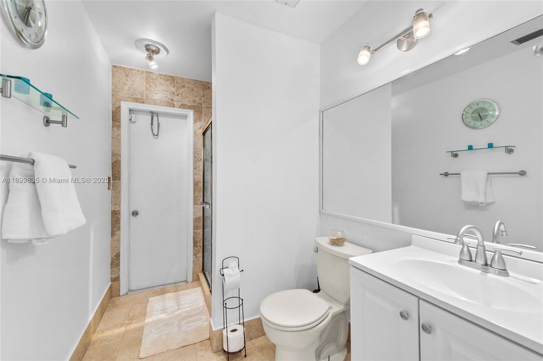 En Venta: $349,000 (3 camas, 2 baños, 1332 Pies cuadrados)