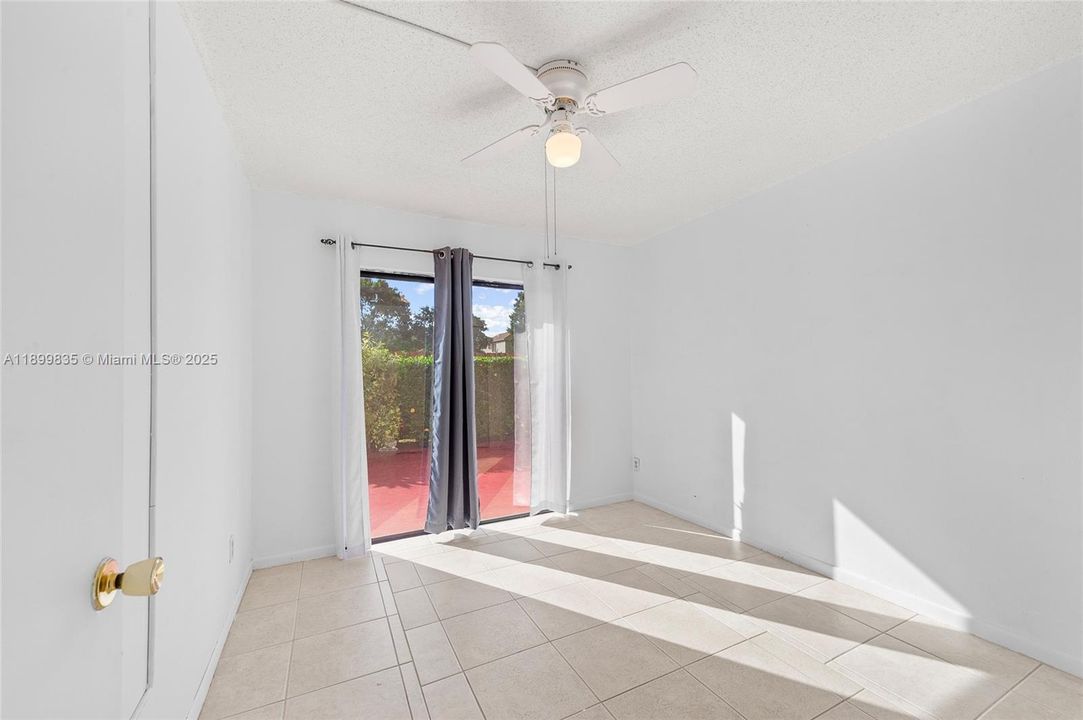 En Venta: $349,000 (3 camas, 2 baños, 1332 Pies cuadrados)