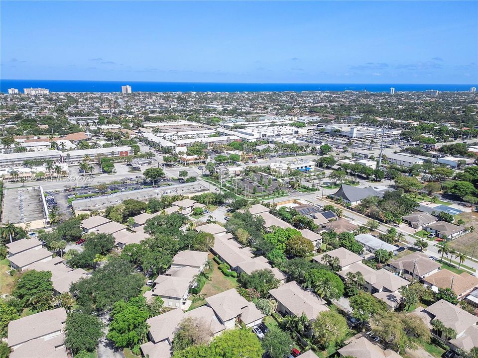 For Sale: $319,900 (2 beds, 2 baths, 1250 Square Feet)